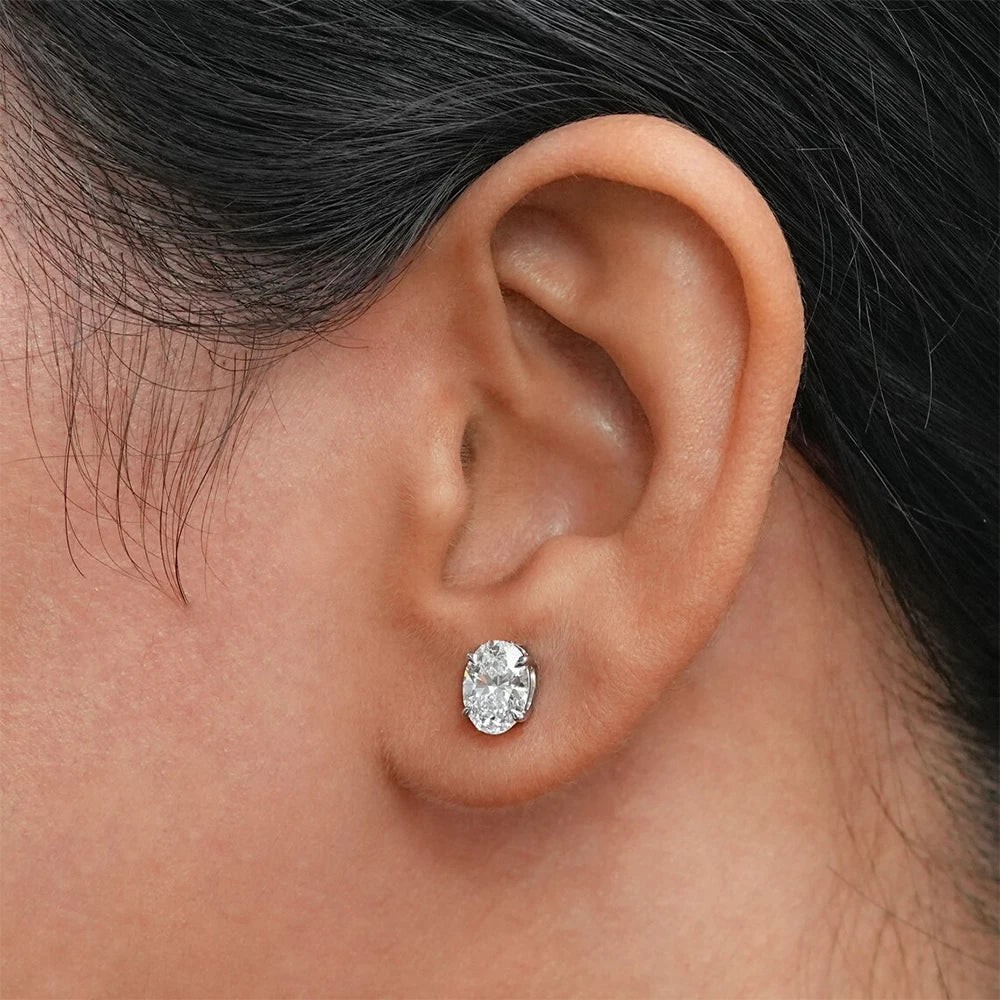 ROBUKF Oval Cut Moissanite Stud Earrings (925 Sterling Silver)