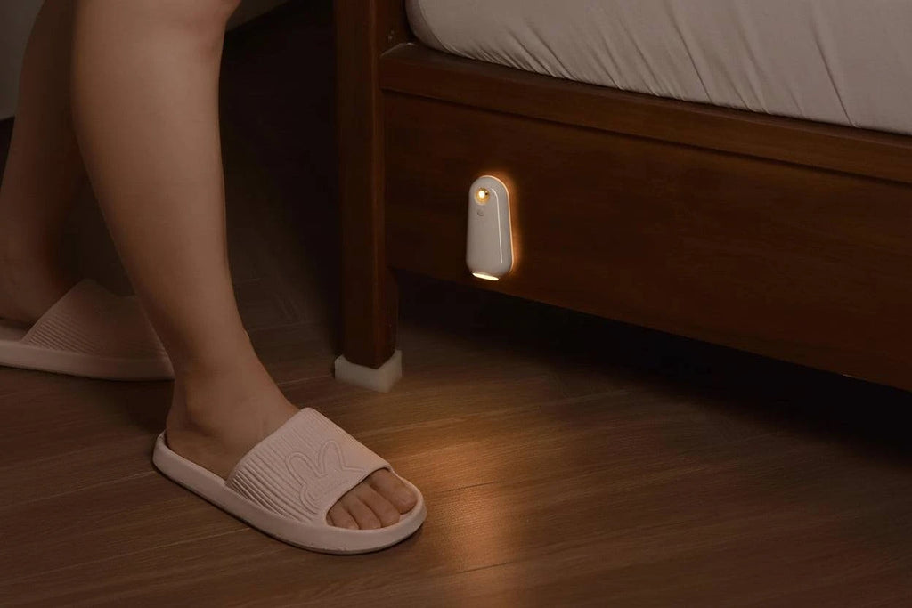 Smart Ambient Bathroom Lighting – Color-Changing LED Mirror Light with Motion Sensor